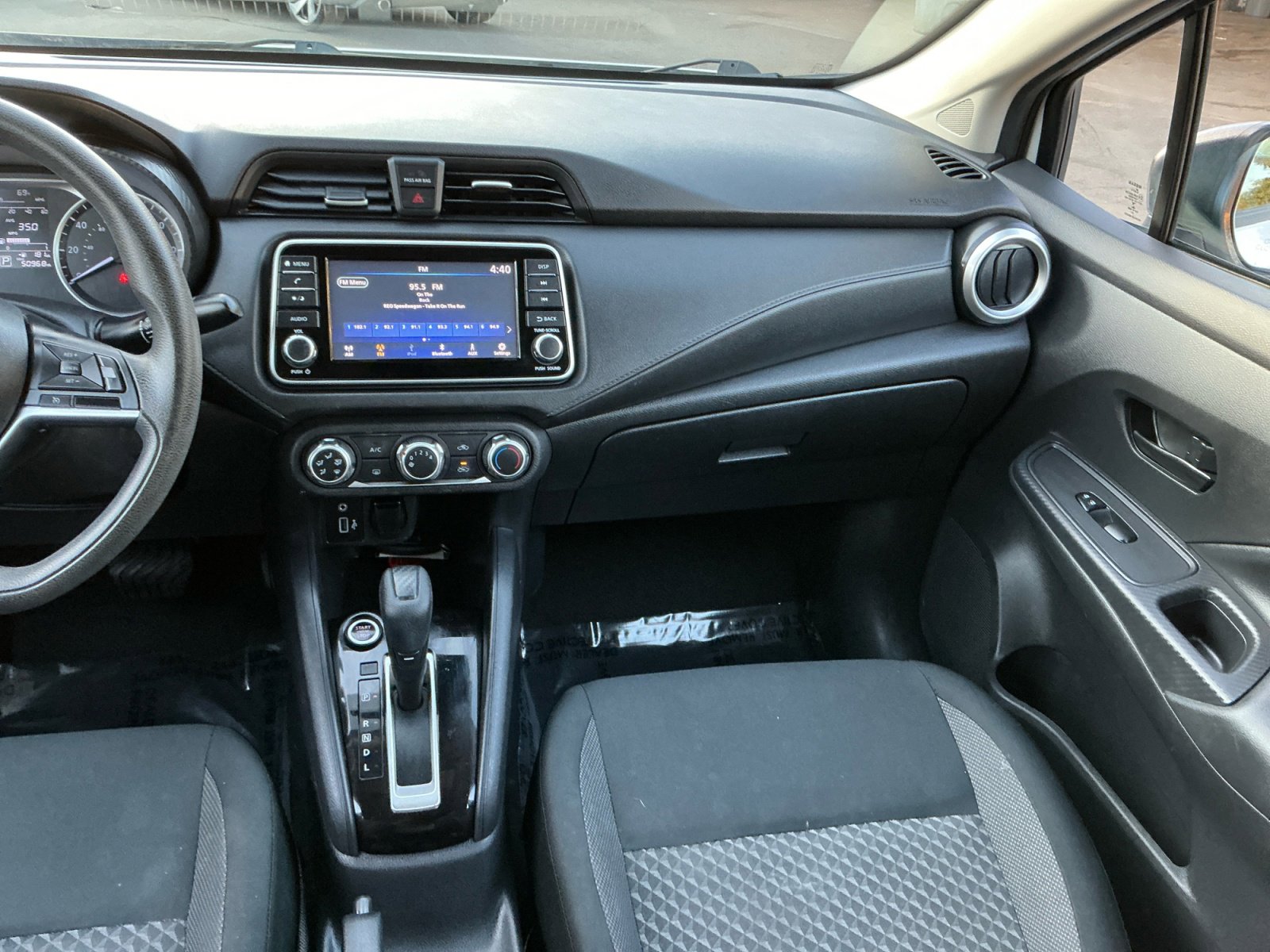 Used 2020 Nissan Versa S image 15