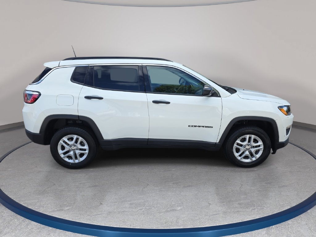 Used 2019 Jeep Compass Sport w/ Cold Weather Group AWD/4WD image 5