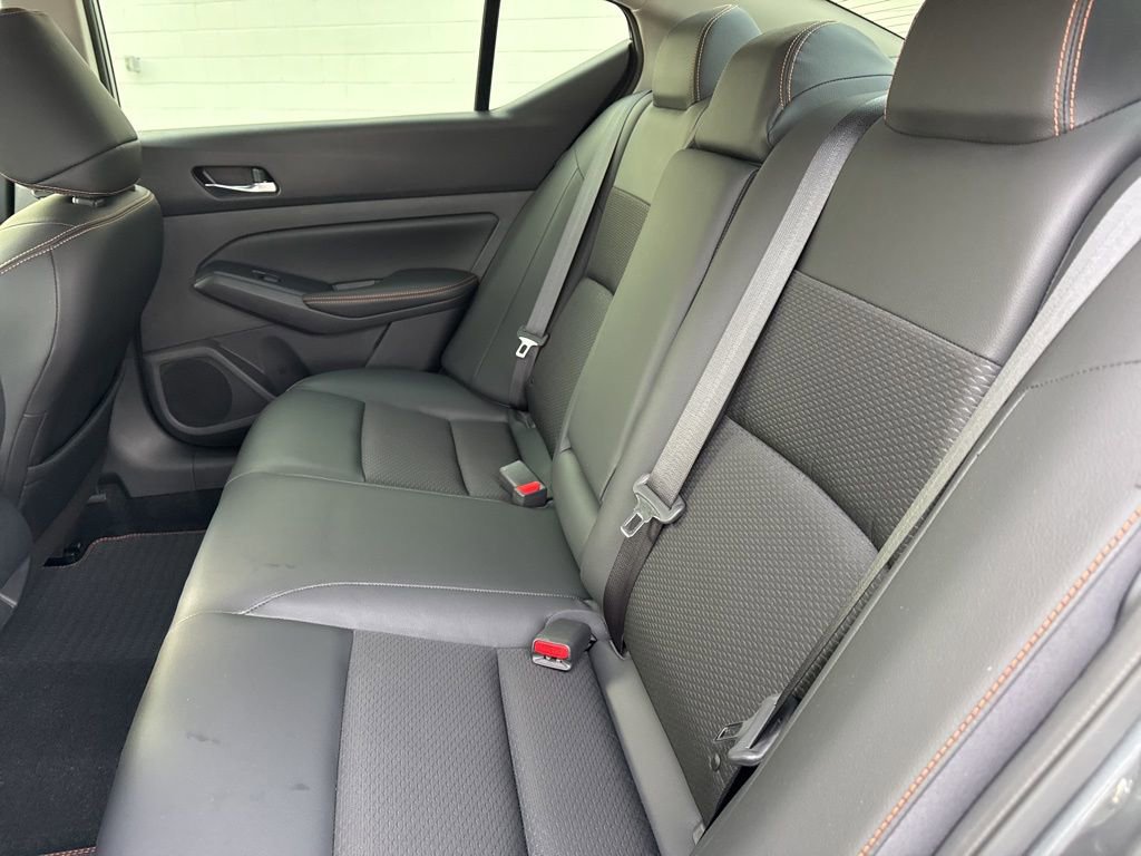 Used 2019 Nissan Altima 2.5 SR image 13