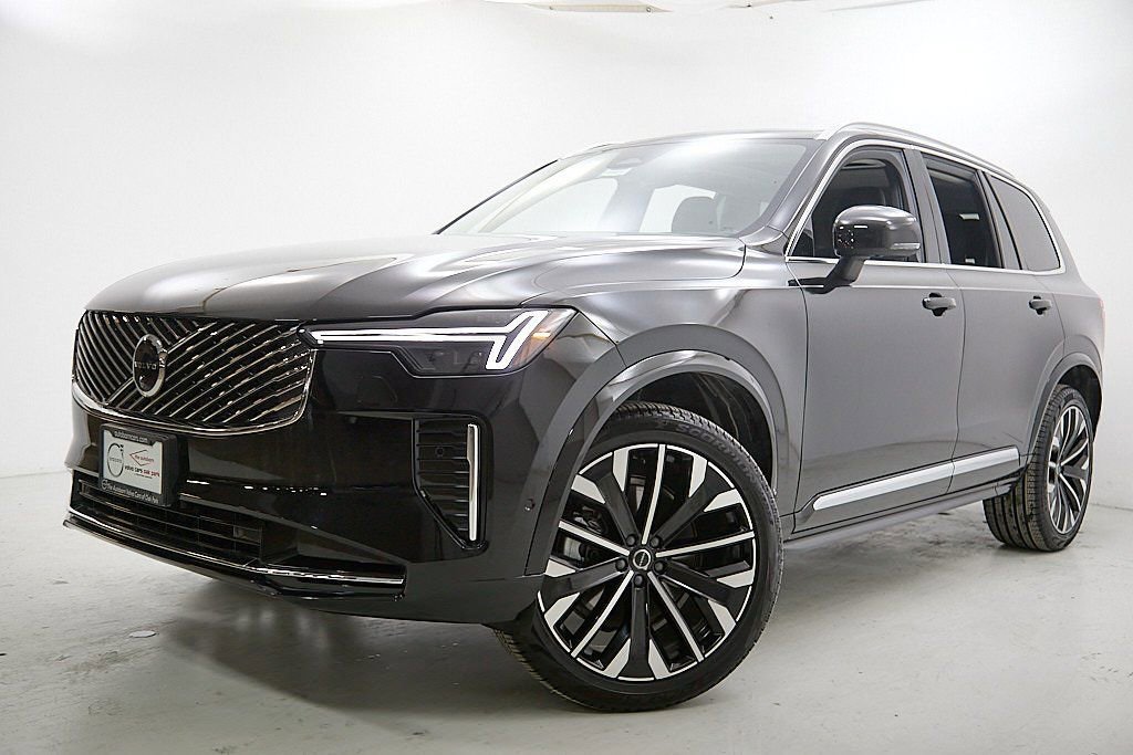 New 2026 Volvo XC90 B6 Plus w/ Protection Package Premier image 2
