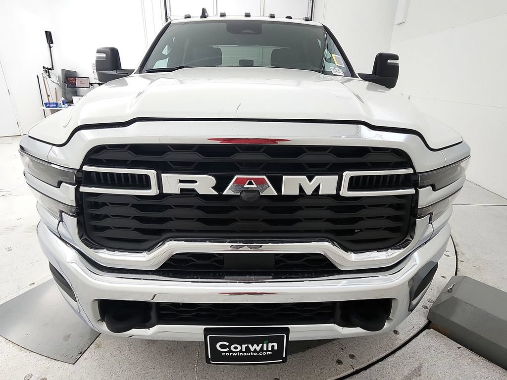 New 2026 RAM 4500 Tradesman w/ Chrome Appearance Group AWD/4WD image 3