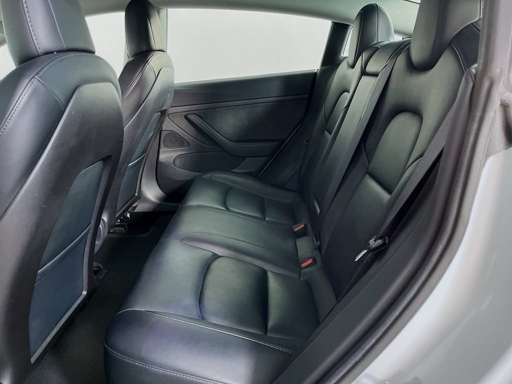 Used 2020 Tesla Model 3 Standard Range RWD image 28