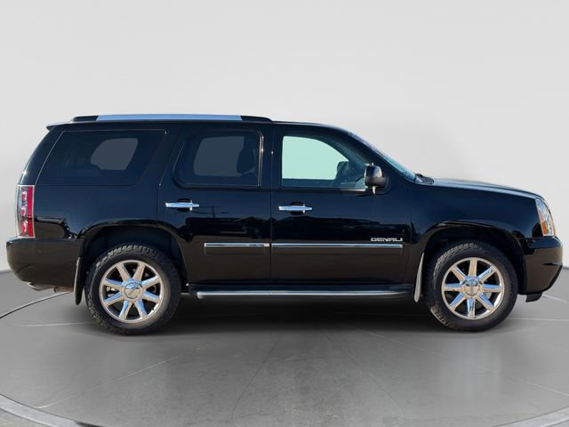 Used 2013 GMC Yukon Denali image 2
