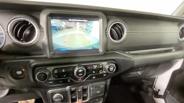 Used 2023 Jeep Wrangler Unlimited Sahara w/ Cold Weather Group AWD/4WD image 33