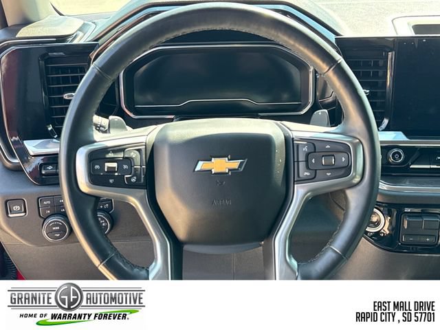 Used 2025 Chevrolet Silverado 1500 LTZ AWD/4WD image 15