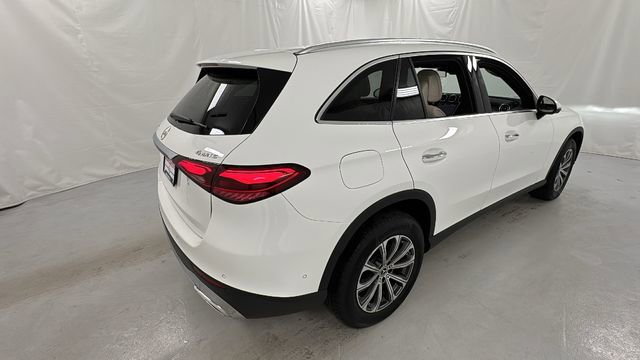 Used 2024 Mercedes-Benz GLC 300 4MATIC image 3