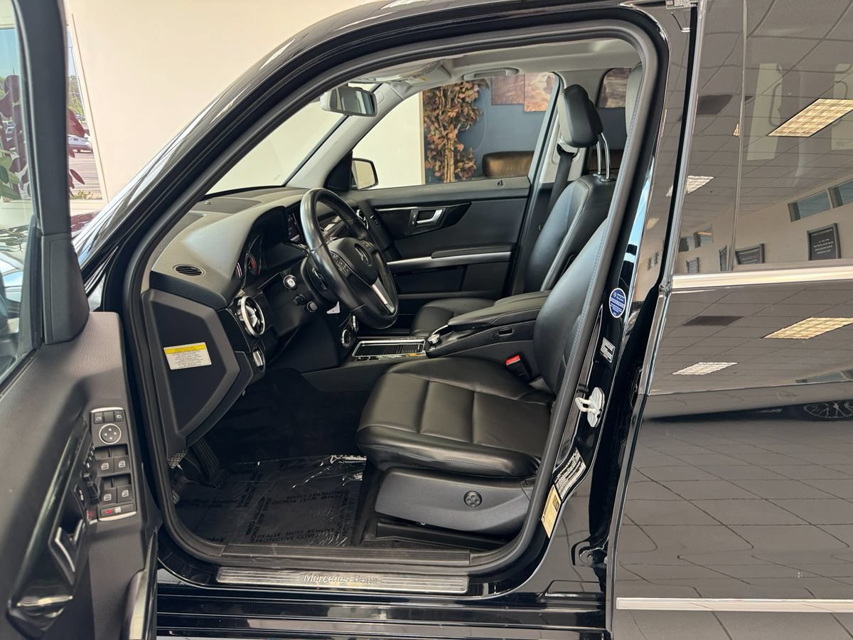 Used 2013 Mercedes-Benz GLK 350 4MATIC w/ Premium 1 Pkg image 11