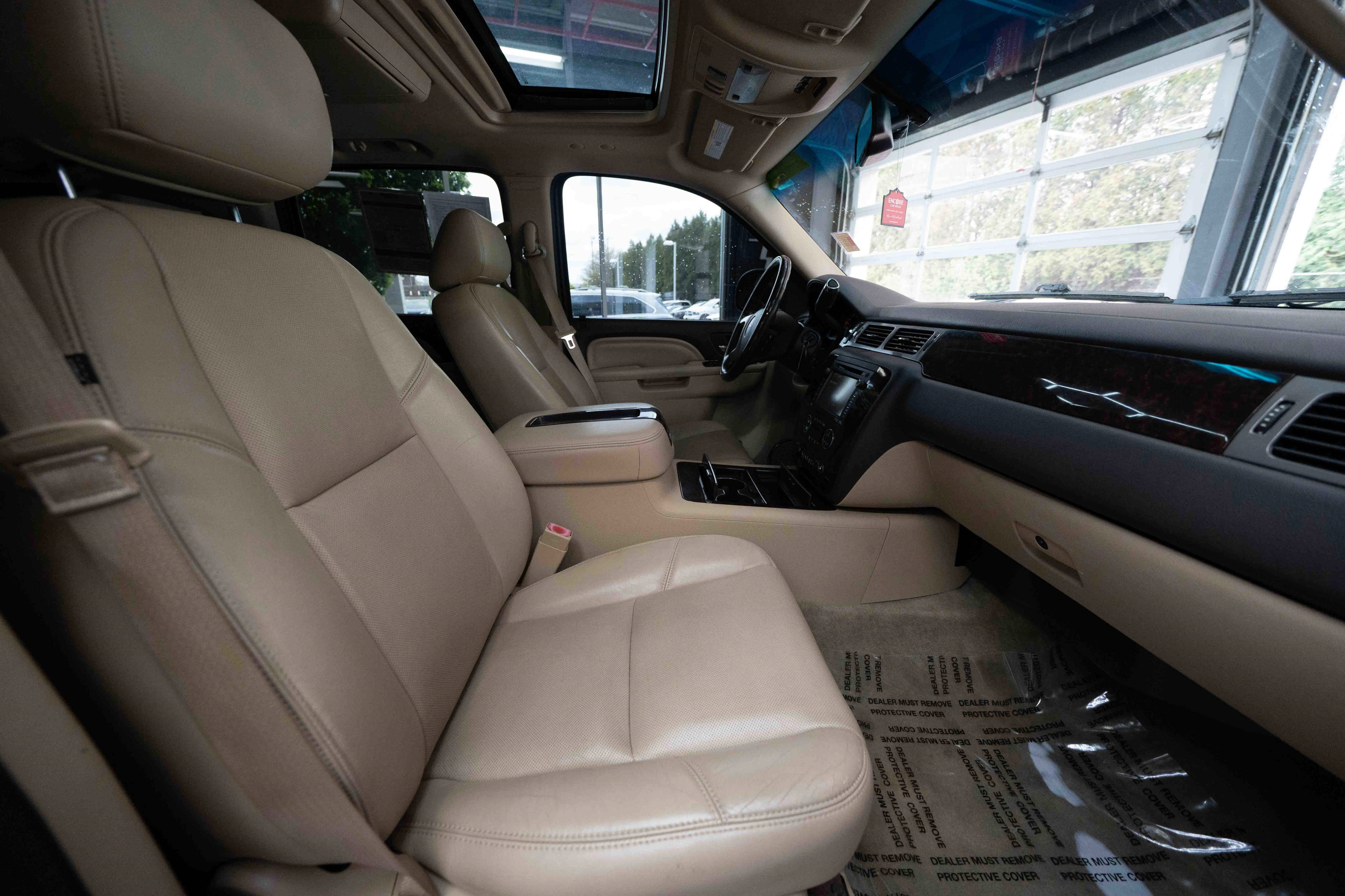 Used 2013 GMC Yukon XL Denali AWD/4WD image 27