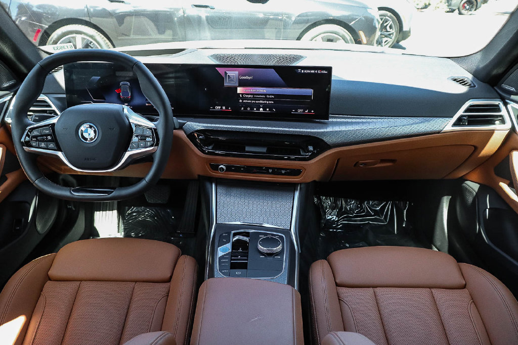Used 2025 BMW i4 eDrive40 RWD image 12