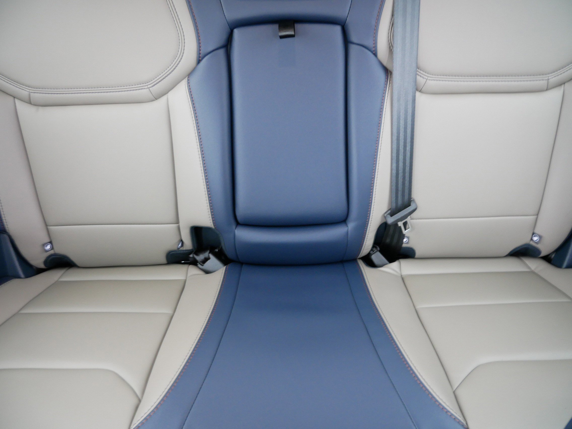 Used 2025 Ford Maverick Lariat w/ 4K Tow Package image 13