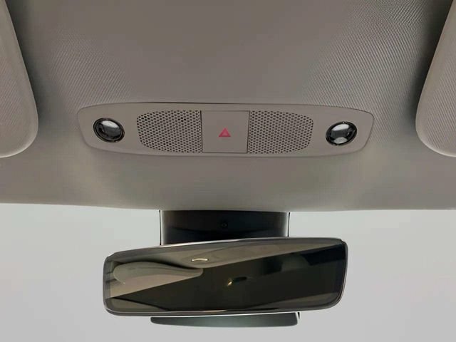 Used 2021 Tesla Model 3 Standard Range Plus RWD image 11