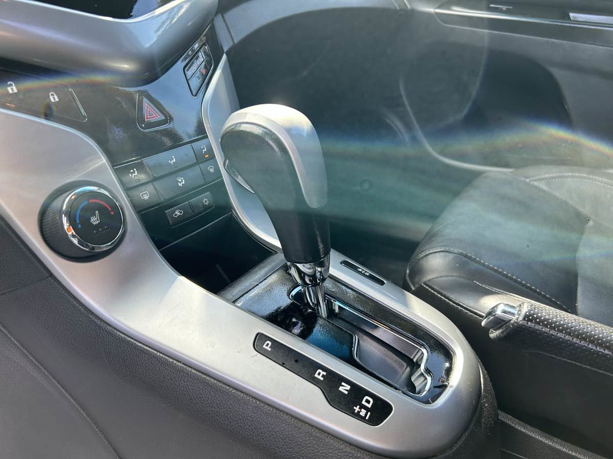 Used 2014 Chevrolet Cruze Diesel FWD image 15