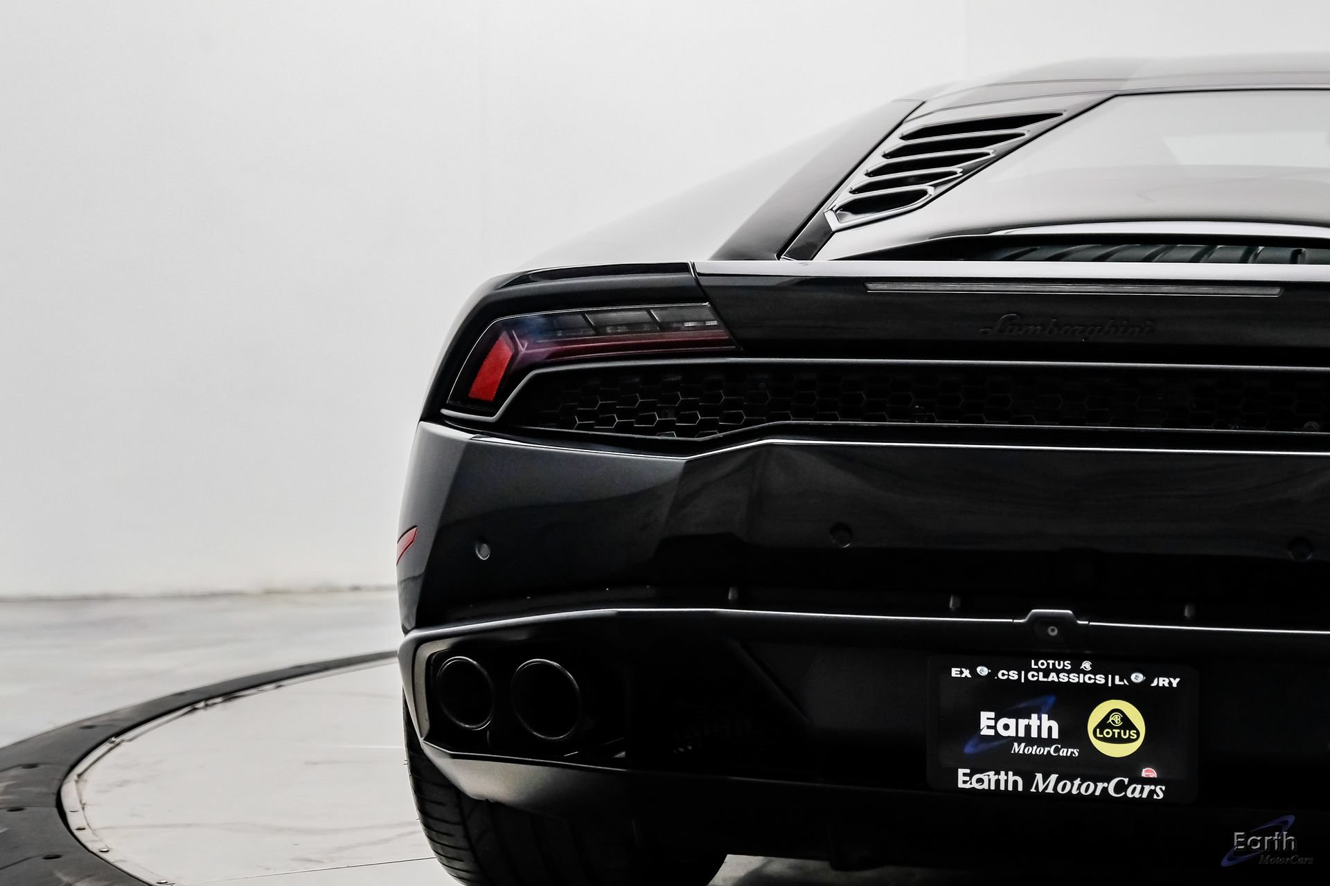 Used 2015 Lamborghini Huracan LP 610-4 AWD/4WD image 17
