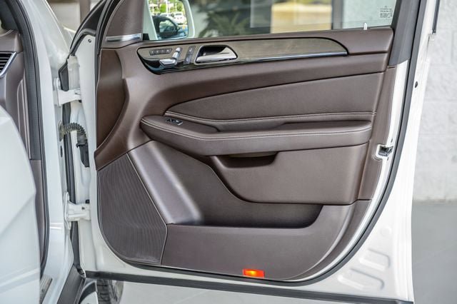 Used 2018 Mercedes-Benz GLS 450 4MATIC w/ Premium Package image 60