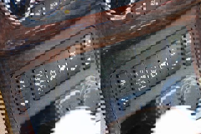 Used 2016 Buick Enclave Leather w/ Enclave Tuscan Edition image 27