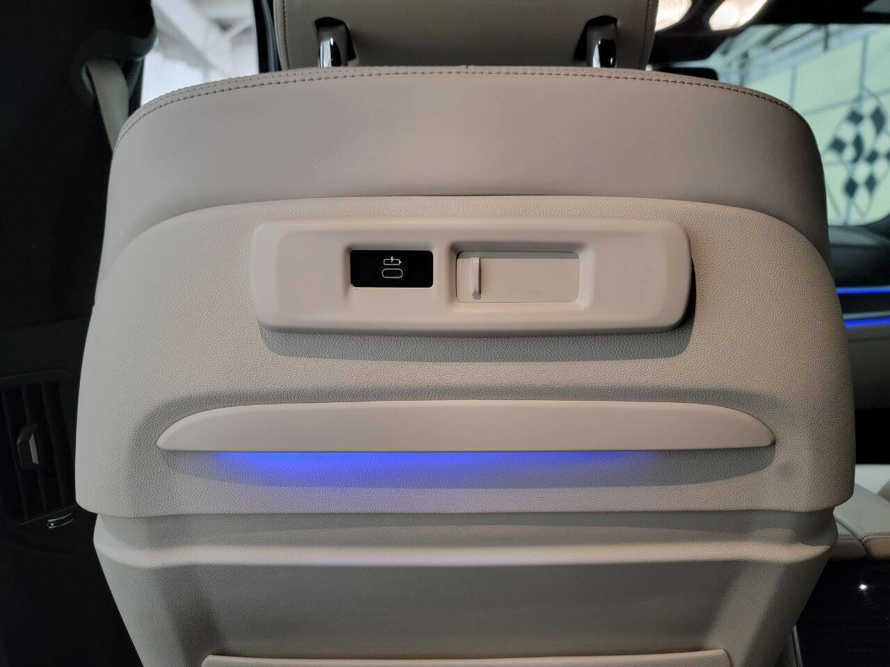 Used 2021 BMW X7 xDrive40i w/ Executive Package AWD/4WD image 53