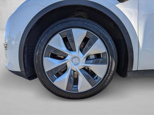 Used 2021 Tesla Model Y Long Range image 23