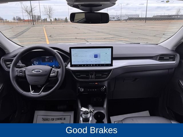 Used 2025 Ford Escape Platinum AWD/4WD image 16