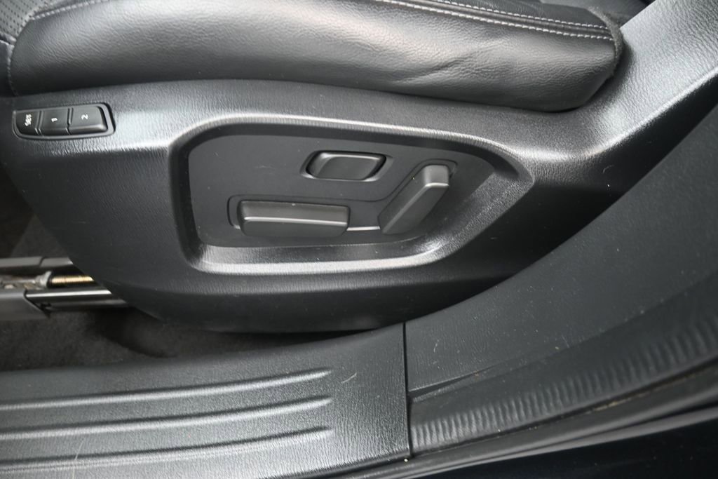 Used 2023 MAZDA CX-9 Touring Plus AWD/4WD image 15