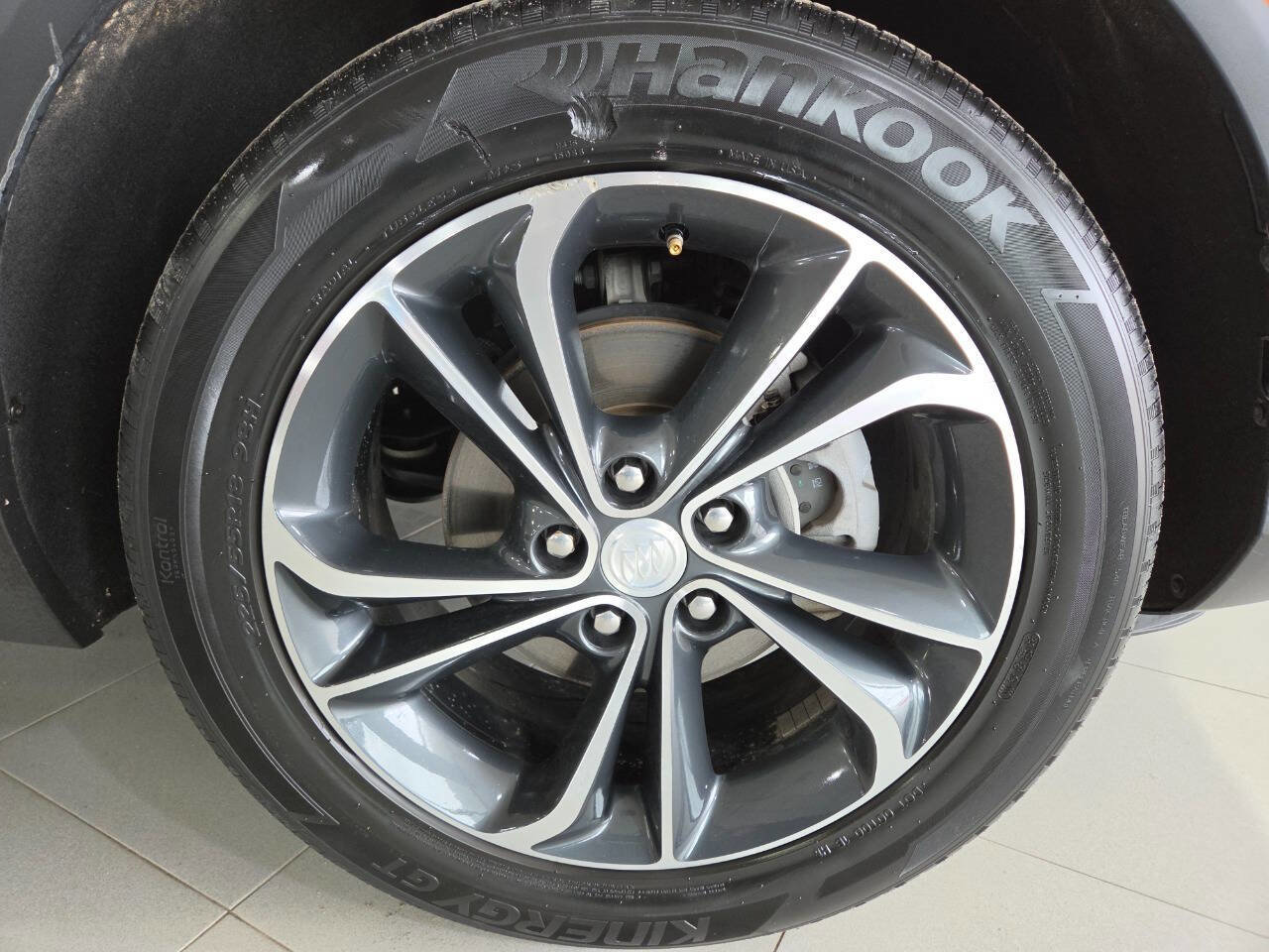 Used 2020 Buick Encore GX Select FWD image 9