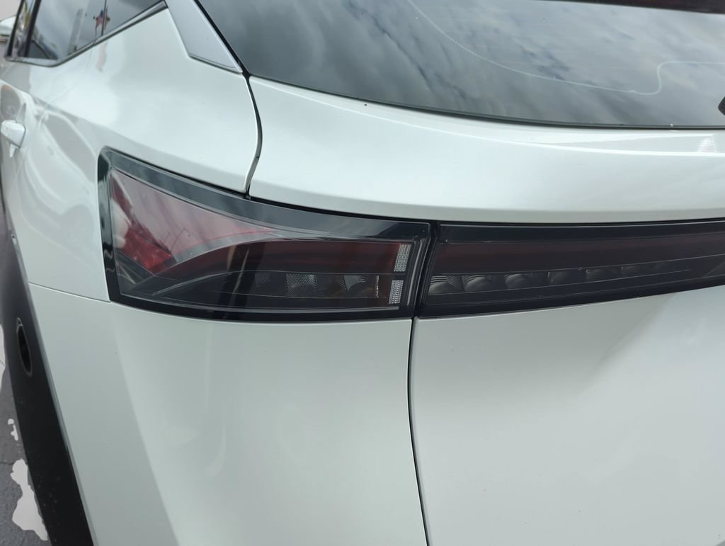 Certified 2024 Nissan Ariya FWD image 33