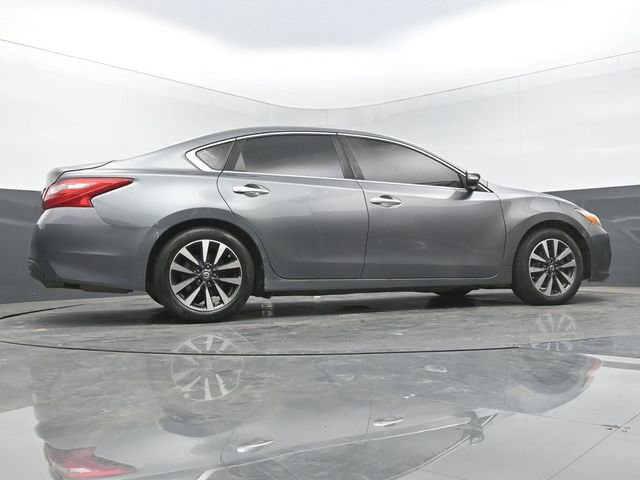 Used 2017 Nissan Altima 2.5 SL FWD image 41