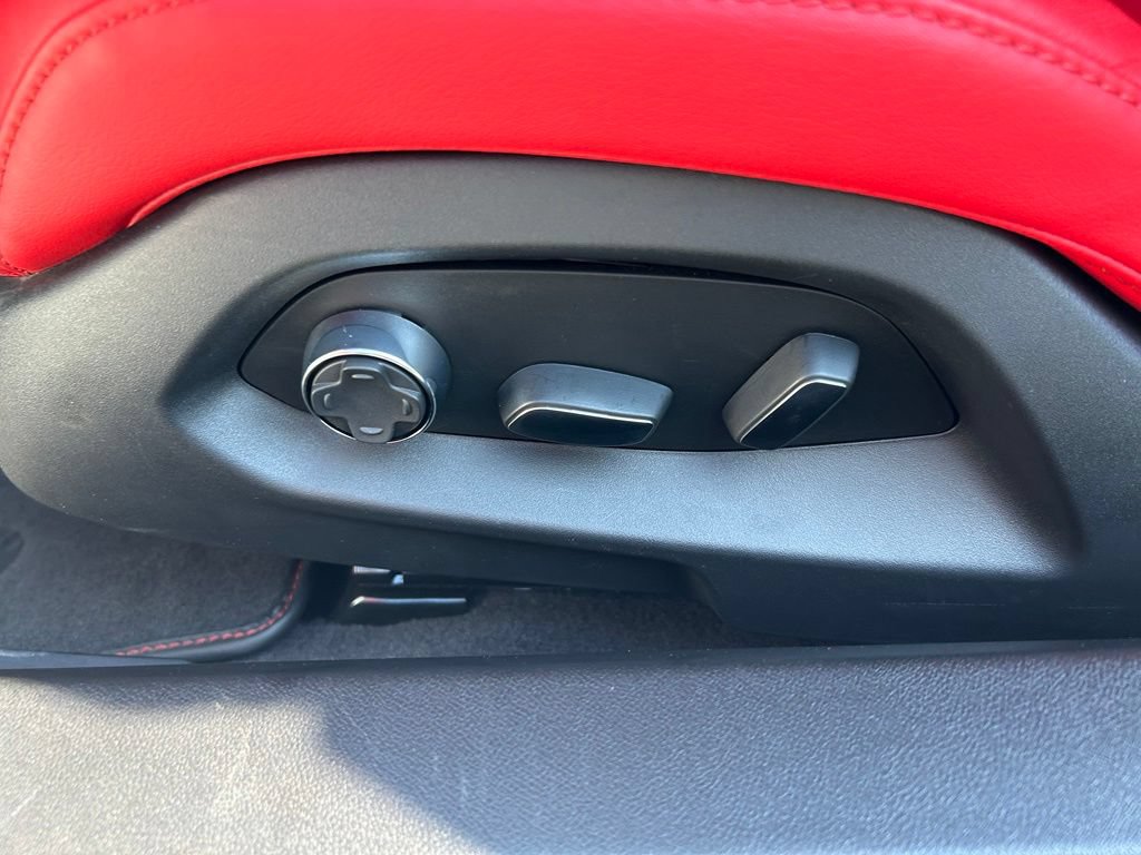 Used 2024 Chevrolet Corvette Stingray Preferred Conv w/ Z51 Performance Package RWD image 52