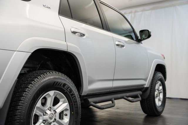 Used 2019 Toyota 4Runner SR5 RWD image 33