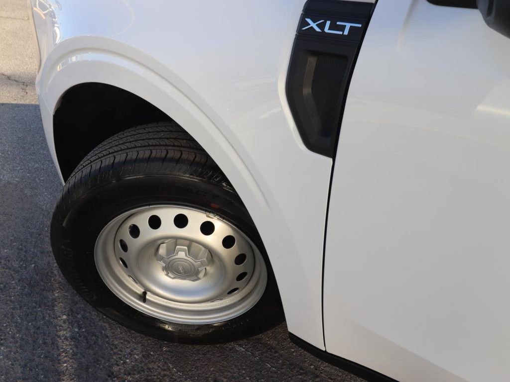 Certified 2025 Ford Maverick XLT w/ Equipment Group 302A image 6