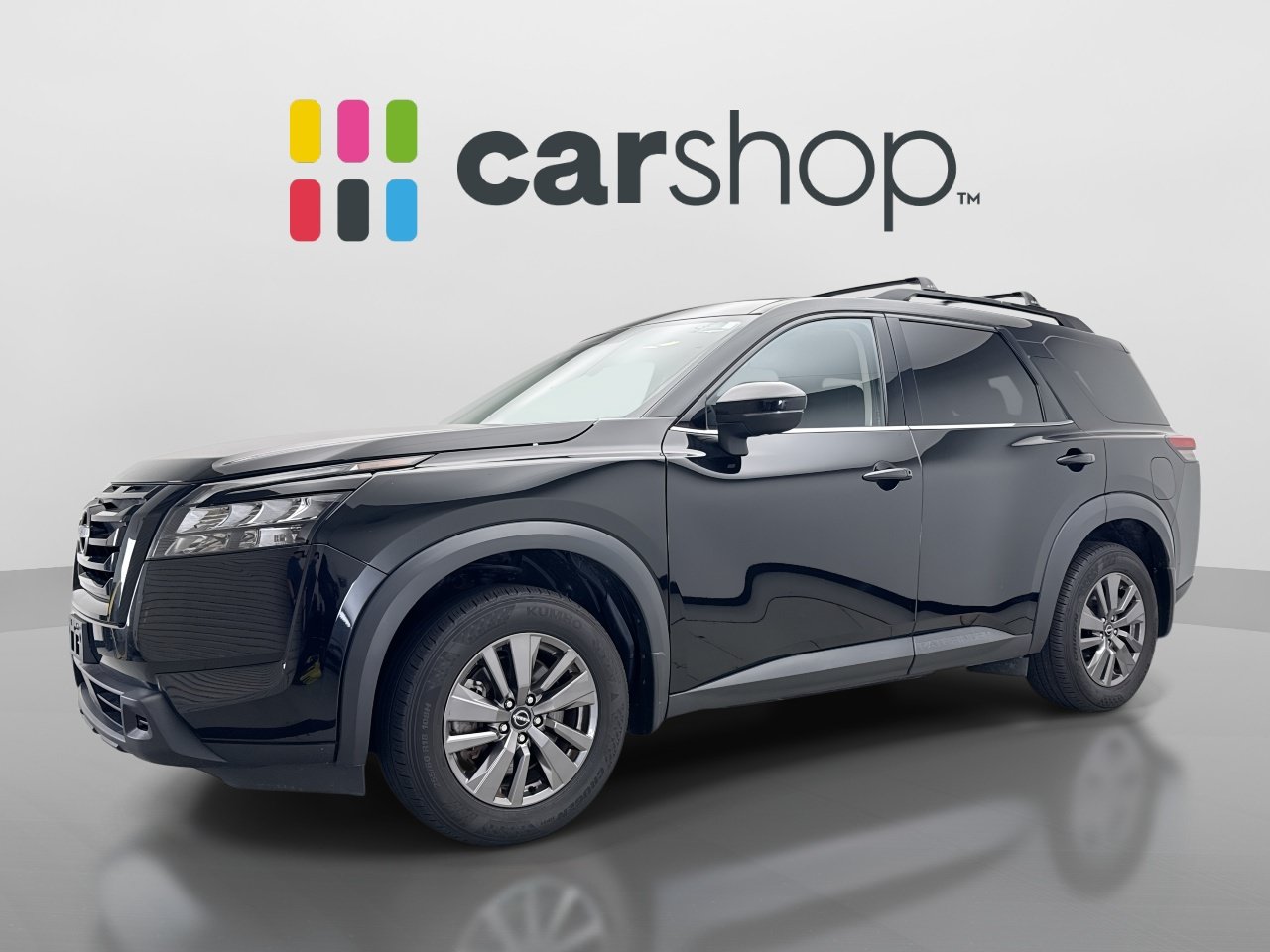 Used 2024 Nissan Pathfinder SV w/ Black Appearance Package