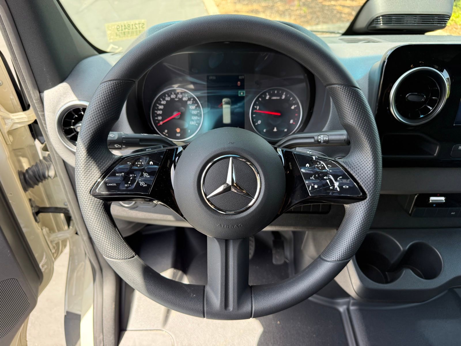 New 2025 Mercedes-Benz Sprinter 2500 image 24