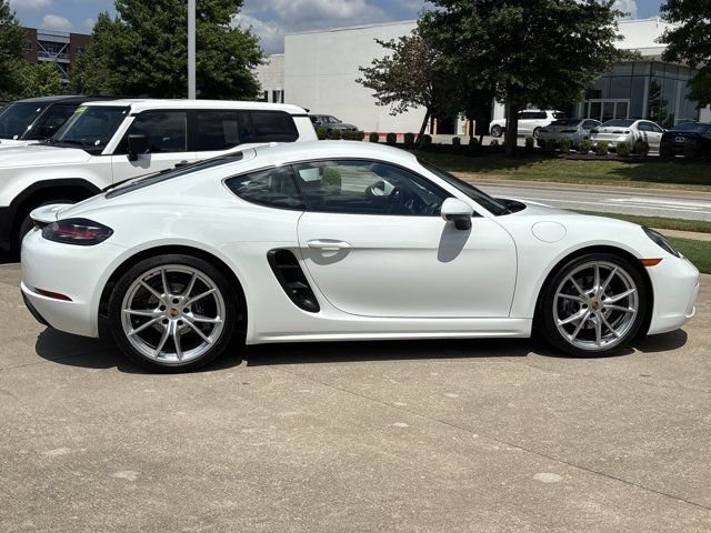 Used 2024 Porsche 718 Cayman w/ Premium Package RWD image 2