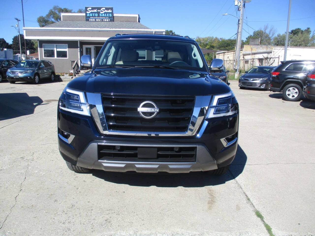 Used 2023 Nissan Armada Platinum w/ Captain's Chairs Package image 6