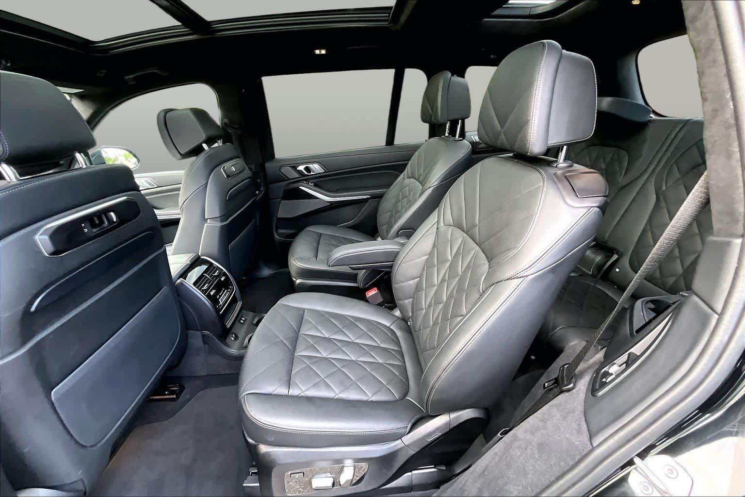 Used 2025 BMW X7 xDrive40i w/ M Sport Package AWD/4WD image 20