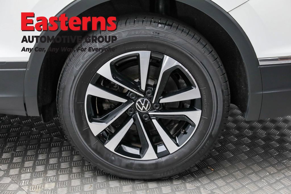 Used 2022 Volkswagen Tiguan S image 8