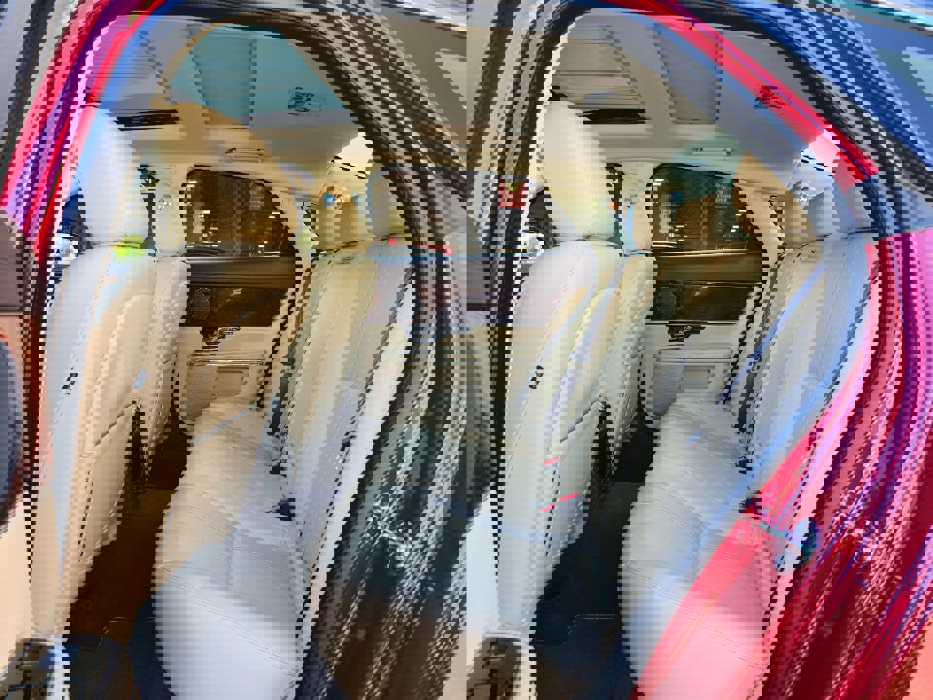 Used 2012 Jaguar XJ RWD image 31