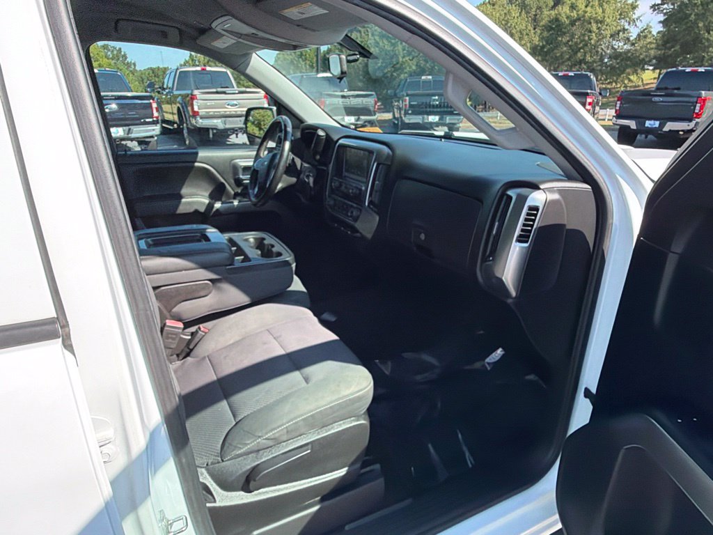Used 2017 Chevrolet Silverado 1500 LT w/ Trailering Package AWD/4WD image 9