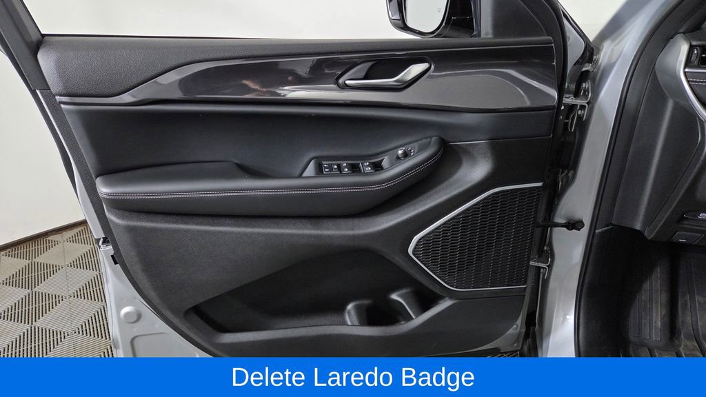 Used 2022 Jeep Grand Cherokee L Altitude image 14