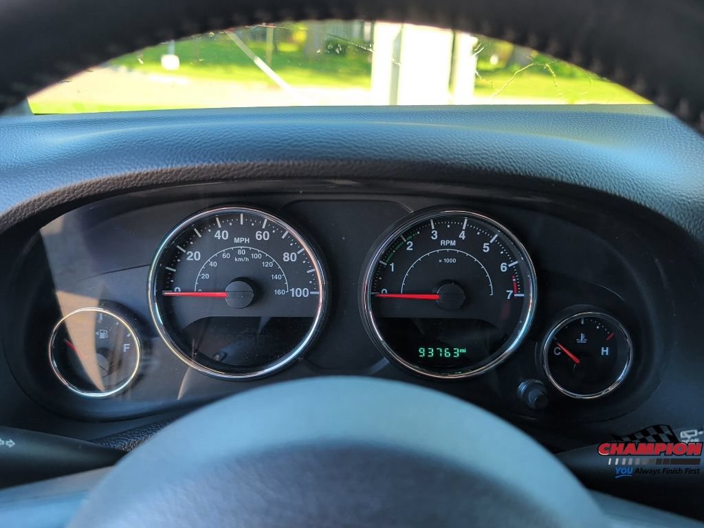 Used 2014 Jeep Wrangler Rubicon w/ Power Convenience Group AWD/4WD image 19