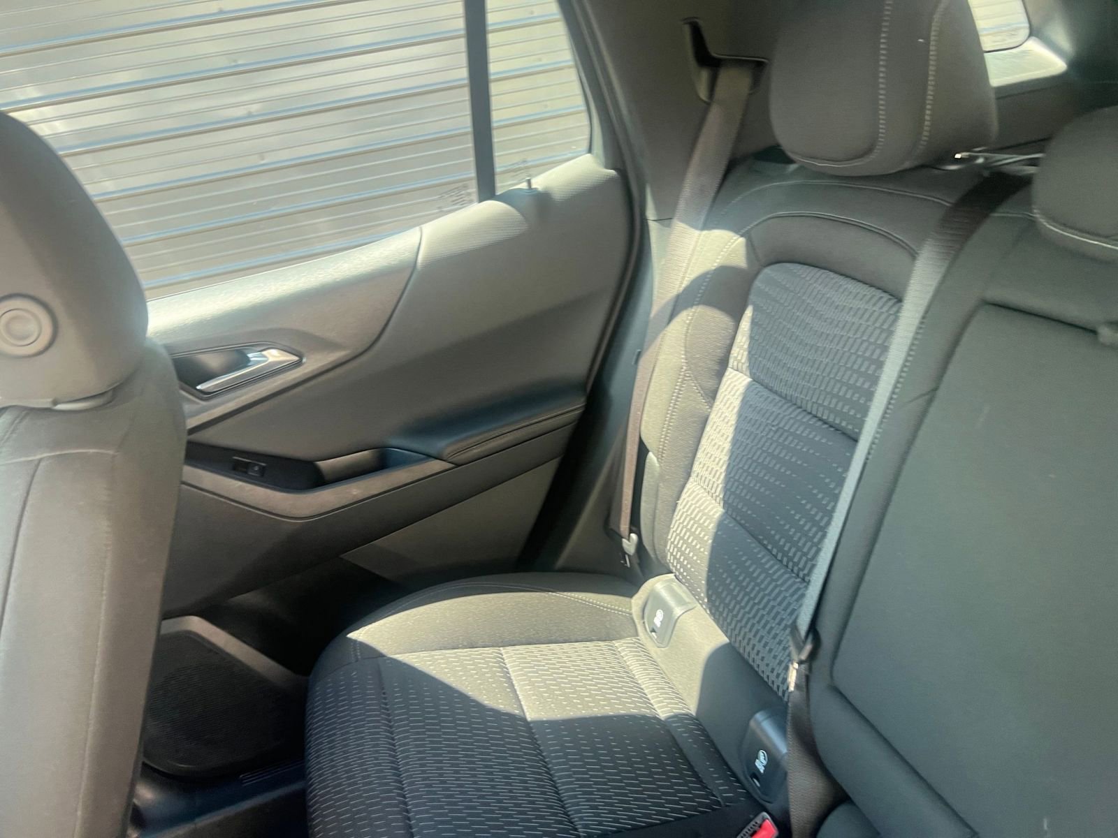 Used 2025 Chevrolet Equinox LT FWD image 34