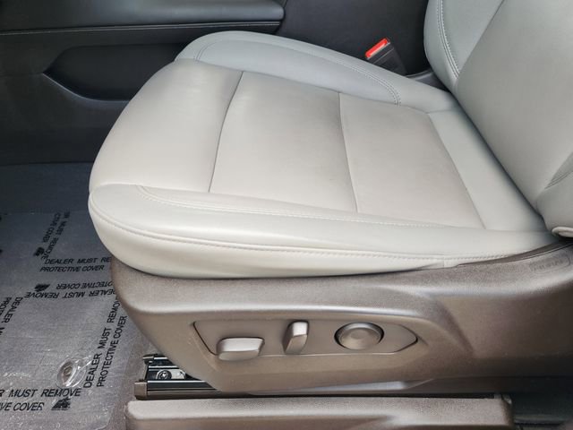 Used 2023 Chevrolet Tahoe LT w/ Luxury Package AWD/4WD image 25