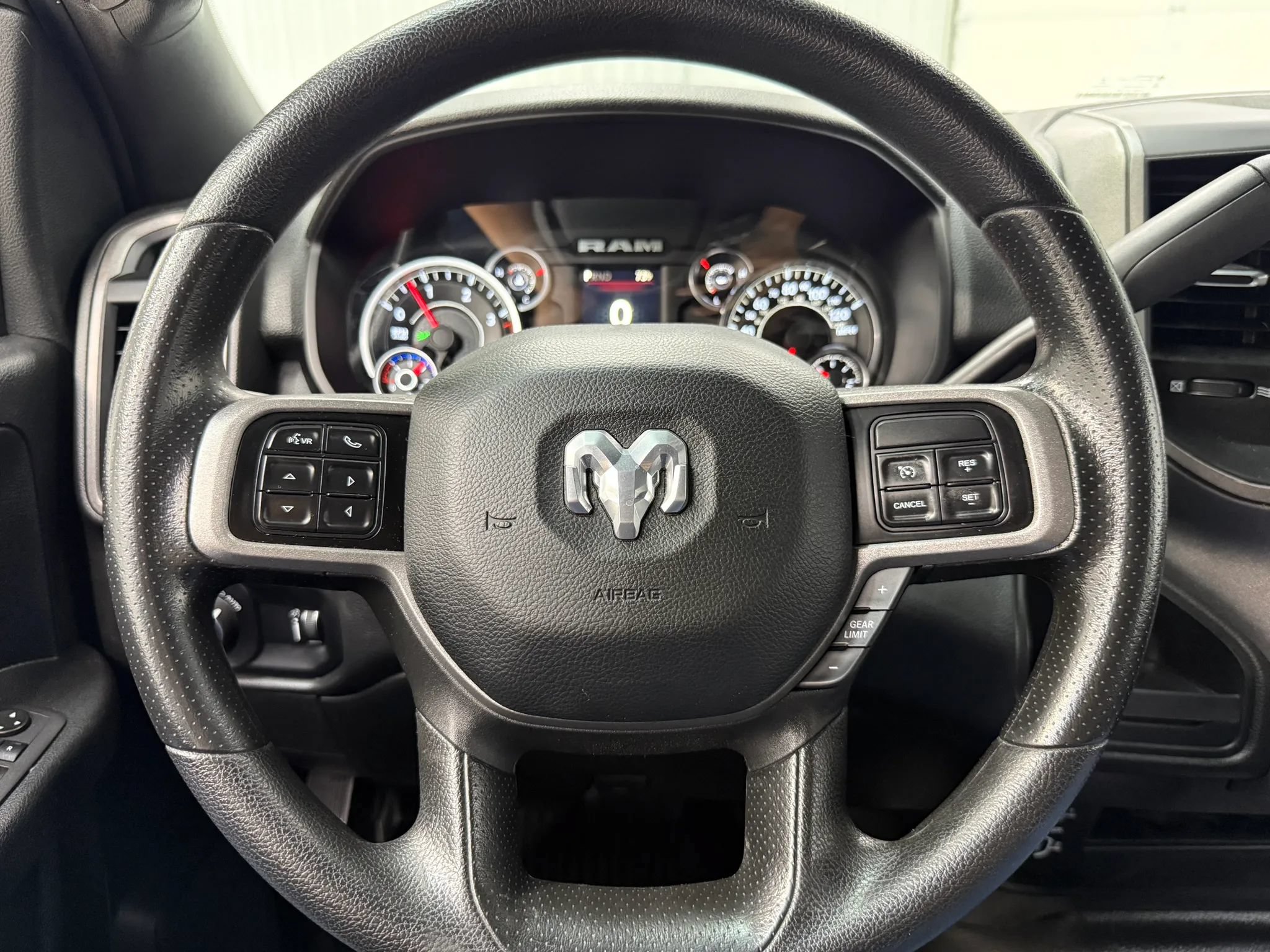 Used 2022 RAM 3500 Tradesman w/ Chrome Appearance Group AWD/4WD image 19