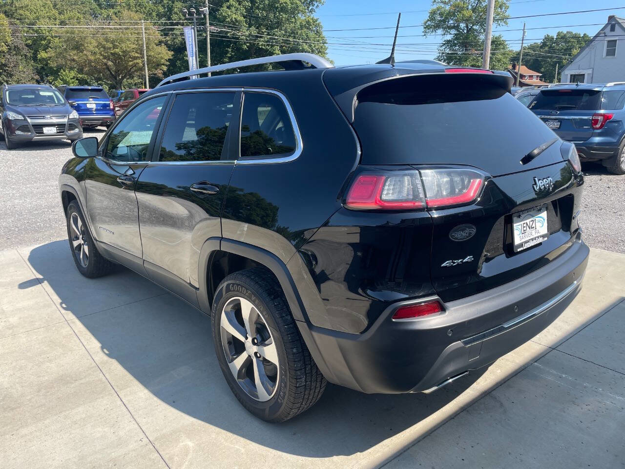 Used 2019 Jeep Cherokee Limited image 8