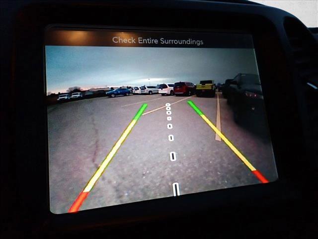 Used 2018 Jeep Cherokee Trailhawk w/ Cold Weather Group image 21