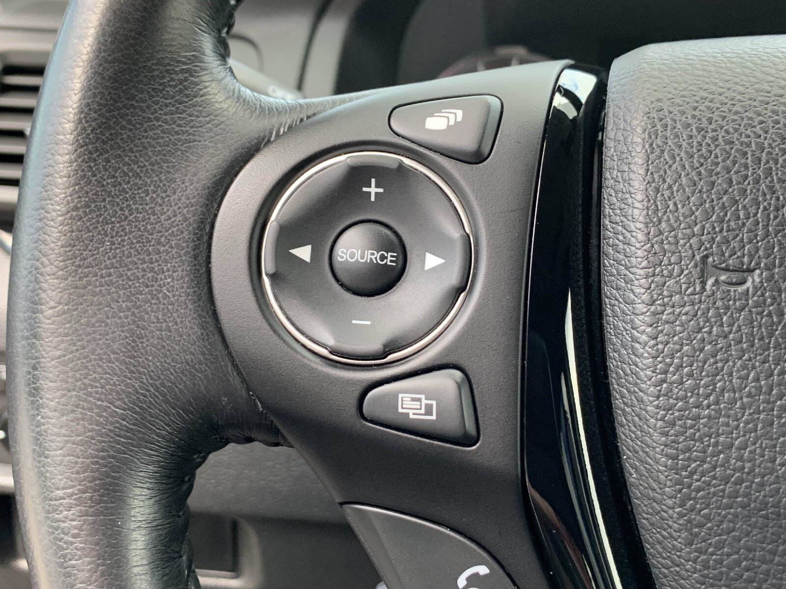 Used 2016 Honda Pilot Elite image 16