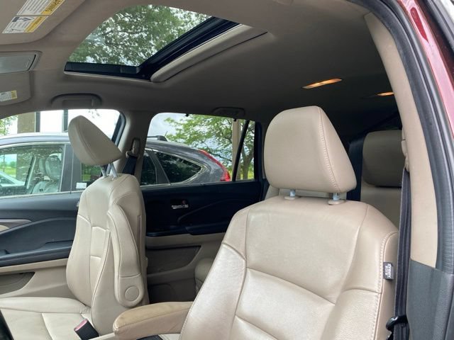 Used 2022 Honda Pilot Special Edition image 2