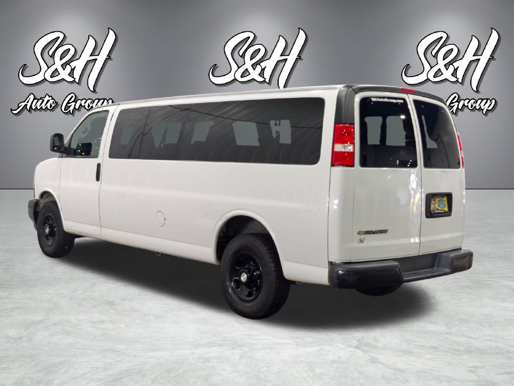 Used 2019 Chevrolet Express 3500 LS RWD image 17
