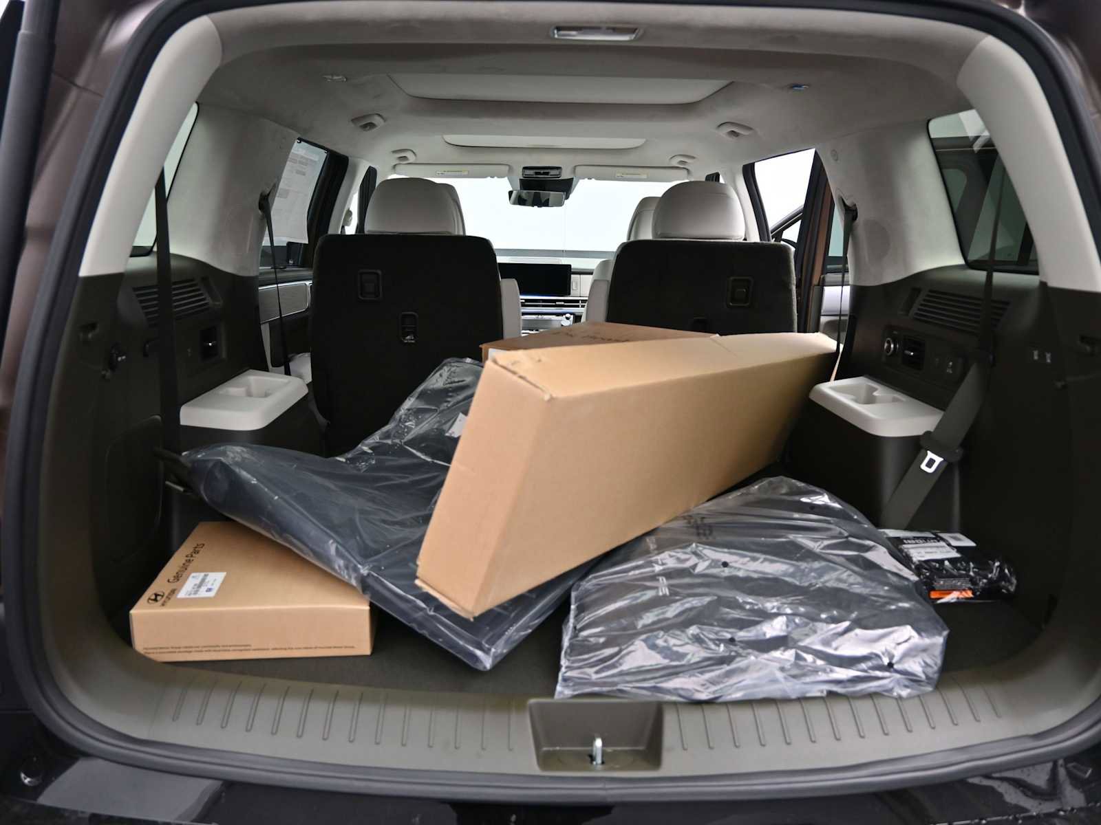 Used 2025 Hyundai Santa Fe Calligraphy image 13