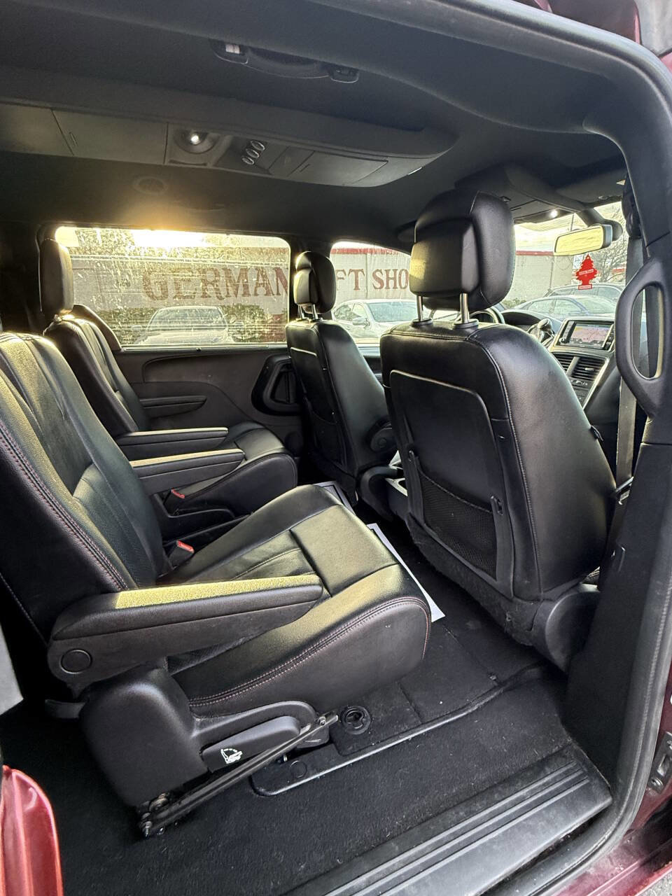 Used 2019 Dodge Grand Caravan GT FWD image 29
