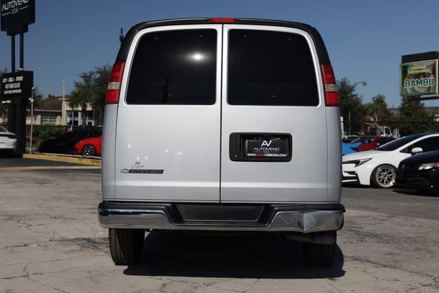Used 2017 Chevrolet Express 3500 LT w/ LT Preferred Equipment Group RWD image 10